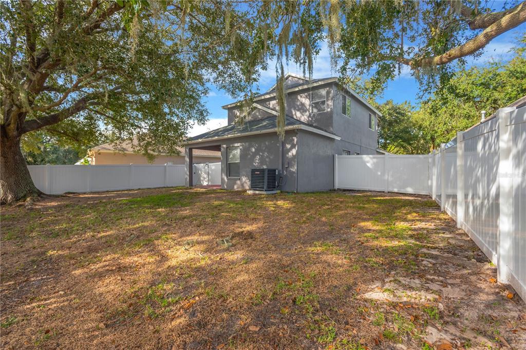 5806 Tanagerlake Road Lithia, FL 33547 - Photo 29 of 33