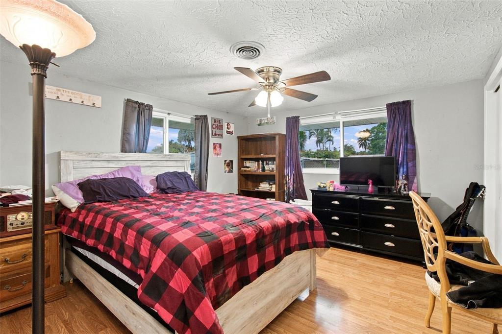 2236 Alice Road Sarasota, FL 34231 - Photo 19 of 24 Gallery Image 19