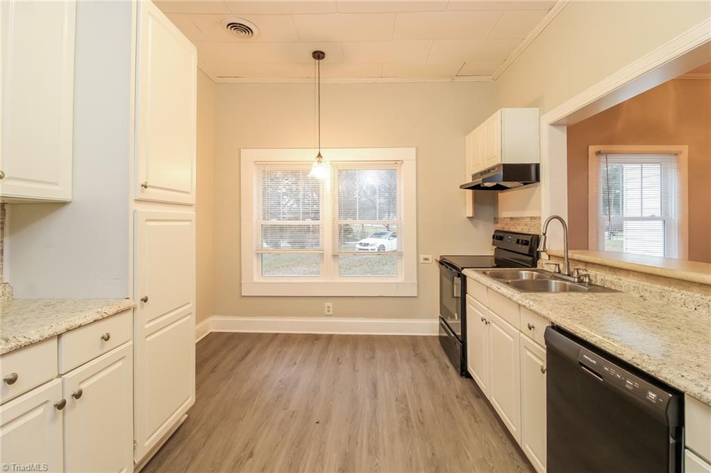 323 Anderson Road Eden, NC 27288 - Photo 7 of 15