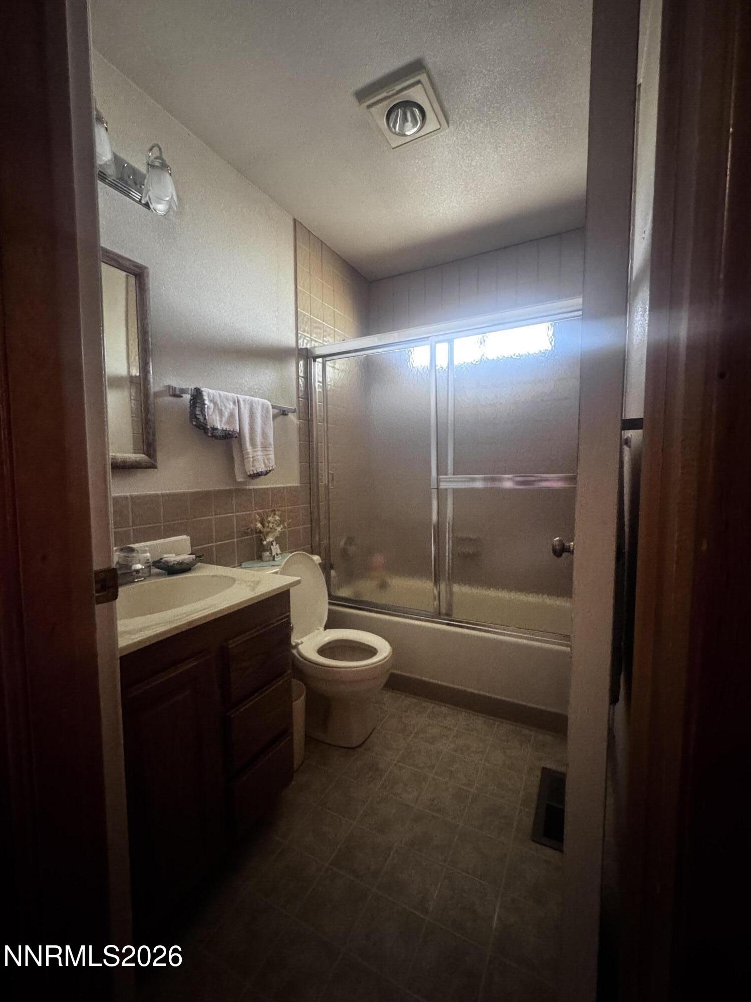 441 Venturacci Lane Fallon, NV 89406 - Photo 26 of 36 2nd Bathroom