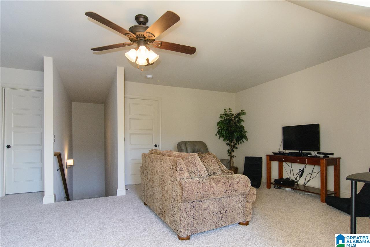 218 Dunrobin Cove Pelham, AL 35124 - Photo 38 of 47