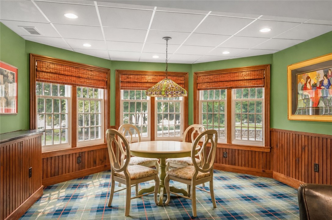 19 Ledge Road Bristol, RI 02809 - Photo 34 of 46 Gallery Image 34