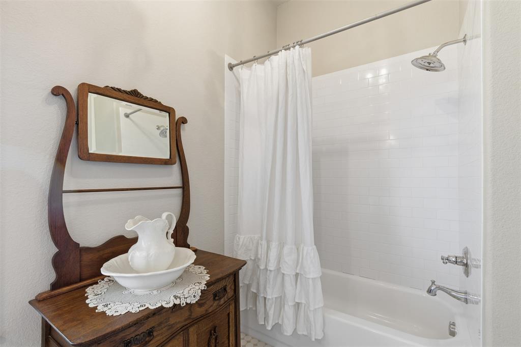 1201 Parkway Lane Pilot Point, TX 76258 - Photo 30 of 40