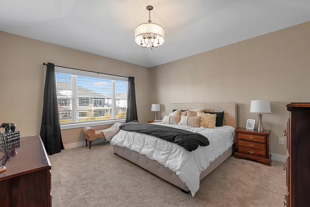 $695,000 | 7908 East Stone Rdg Drive, Lannon, WI 53046