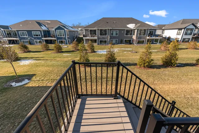 $695,000 | 7908 East Stone Rdg Drive, Lannon, WI 53046