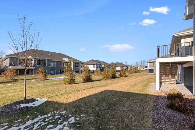 $695,000 | 7908 East Stone Rdg Drive, Lannon, WI 53046