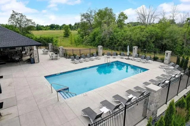 $695,000 | 7908 East Stone Rdg Drive, Lannon, WI 53046