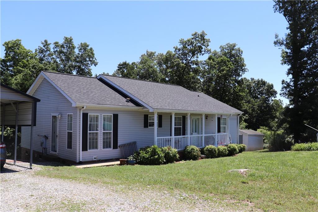 4853 Midway Sand Road Hickory, NC 28601 - Photo 3 of 18 Gallery Image 3