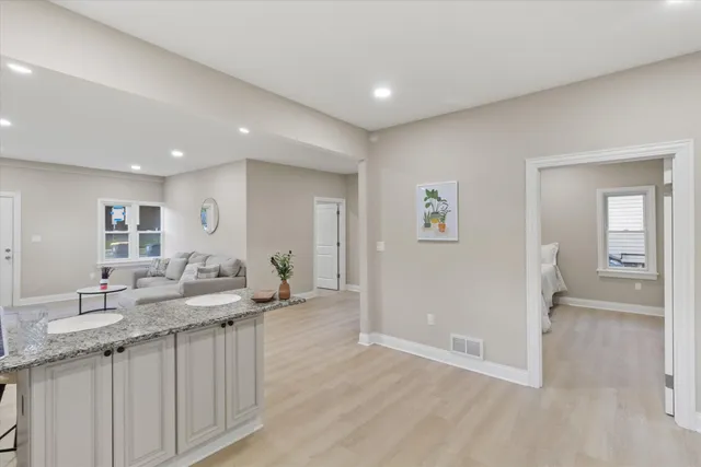 $559,900 | 6800 Auburn Avenue, Unit 6802, Wauwatosa, WI 53213