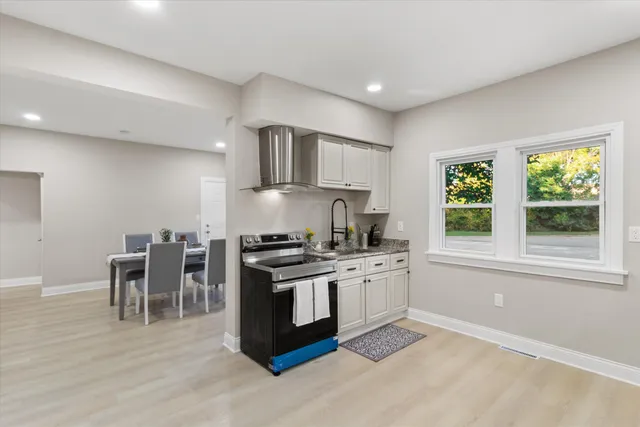 $559,900 | 6800 Auburn Avenue, Unit 6802, Wauwatosa, WI 53213