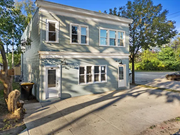 $550,000 | 6800 Auburn Avenue, Unit 6802, Wauwatosa, WI 53213