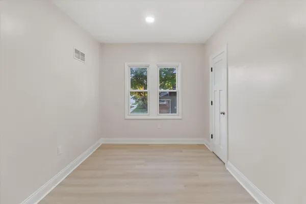 $550,000 | 6800 Auburn Avenue, Unit 6802, Wauwatosa, WI 53213