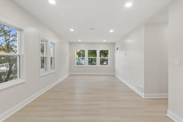 $550,000 | 6800 Auburn Avenue, Unit 6802, Wauwatosa, WI 53213