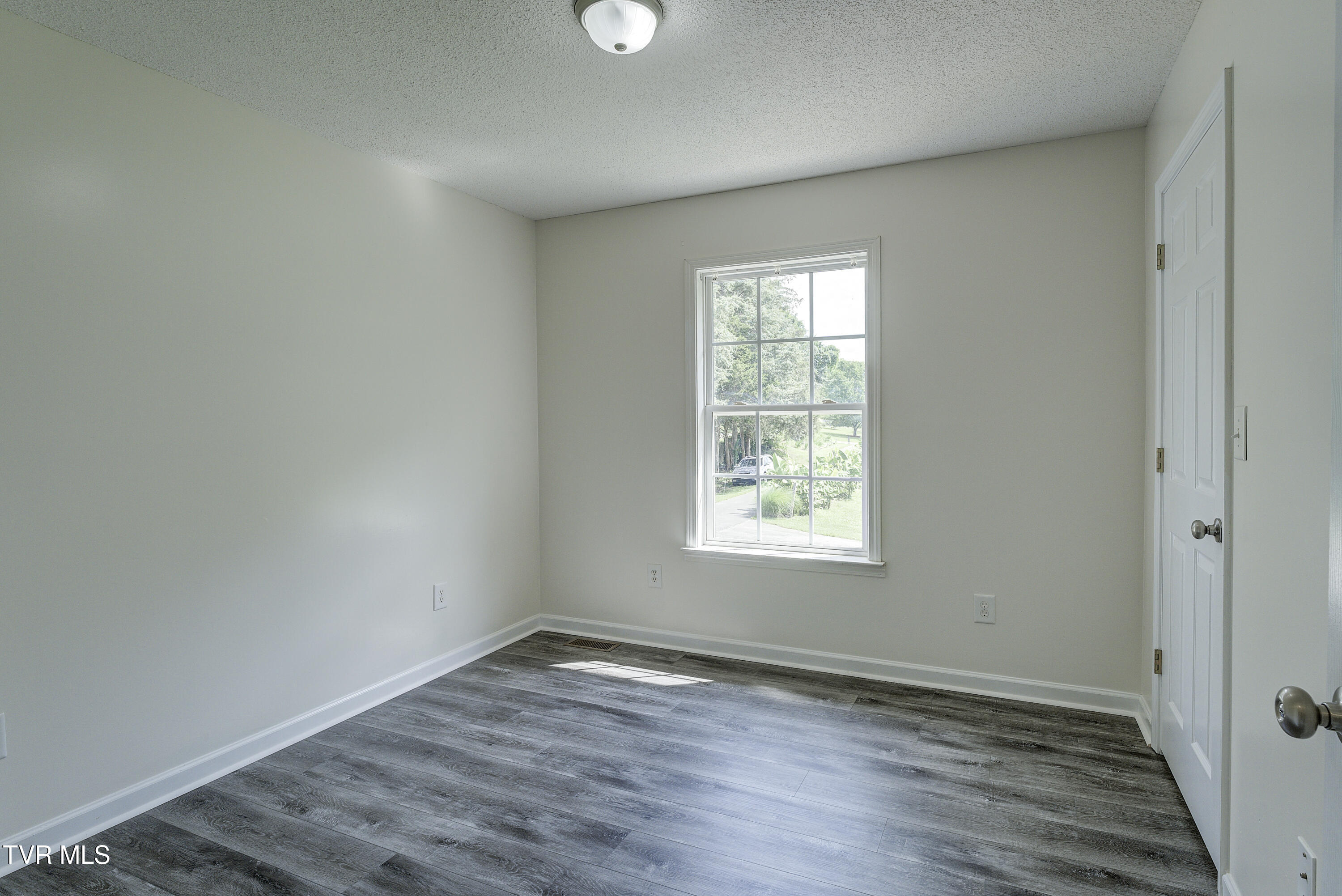 312 Stockyard Road Telford, TN 37690 - Photo 13 of 70 Stockyard-12