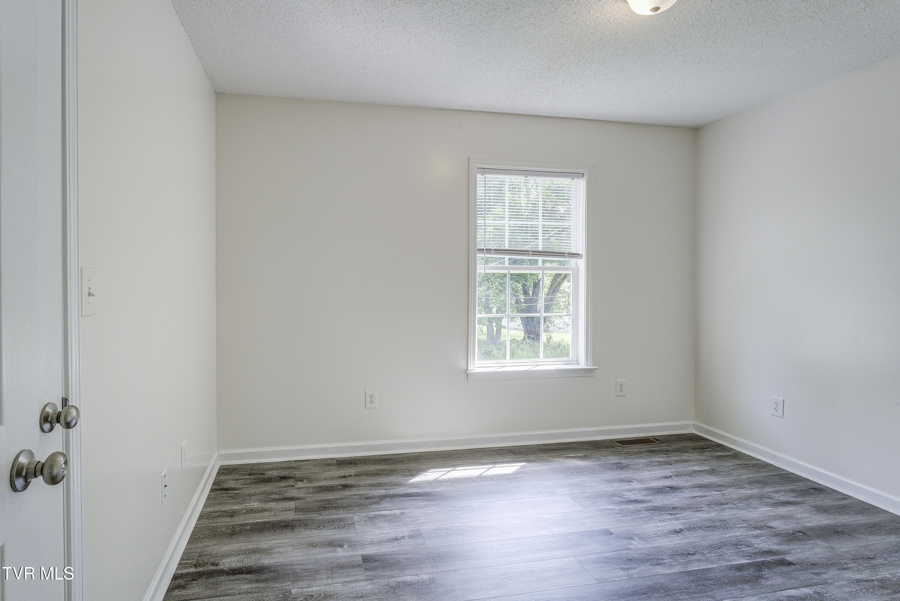 312 Stockyard Road Telford, TN 37690 - Photo 15 of 70 Stockyard-14