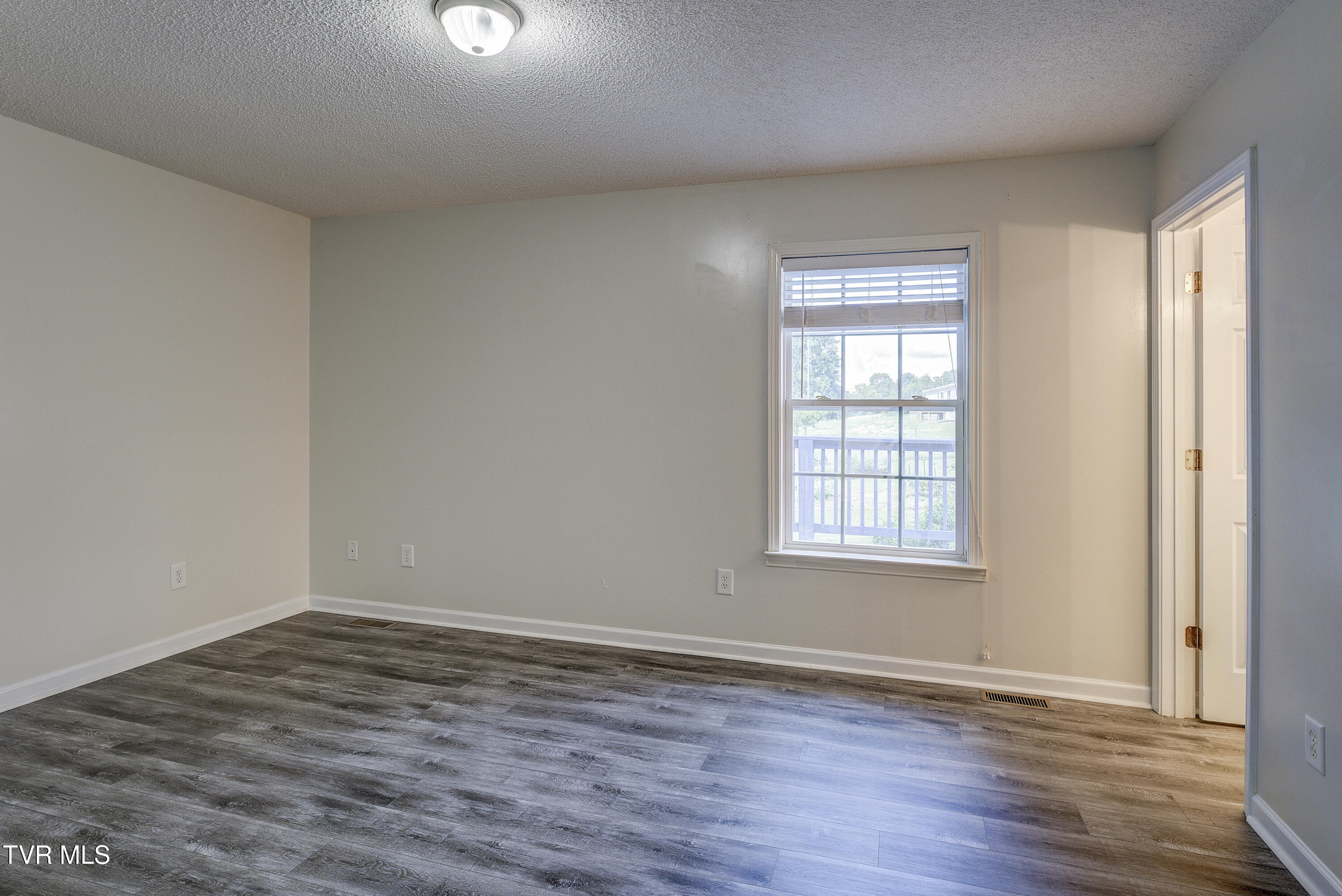 312 Stockyard Road Telford, TN 37690 - Photo 17 of 70 Stockyard-16