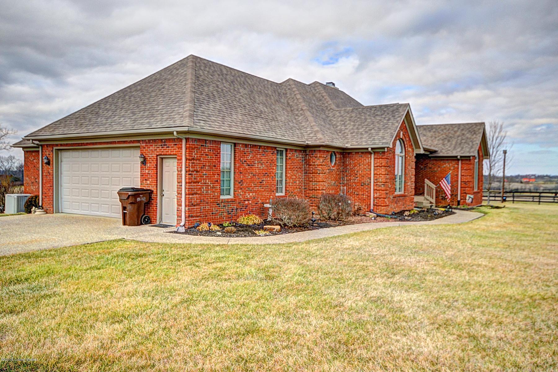 1633 McCoun Road Smithfield, KY 40068 - Photo 20 of 53 SIDE VIEW OF HOME