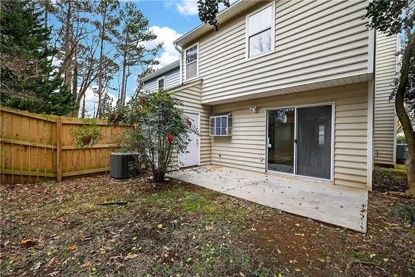 $2,200 | 679 Anderson Walk, Marietta, GA 30062