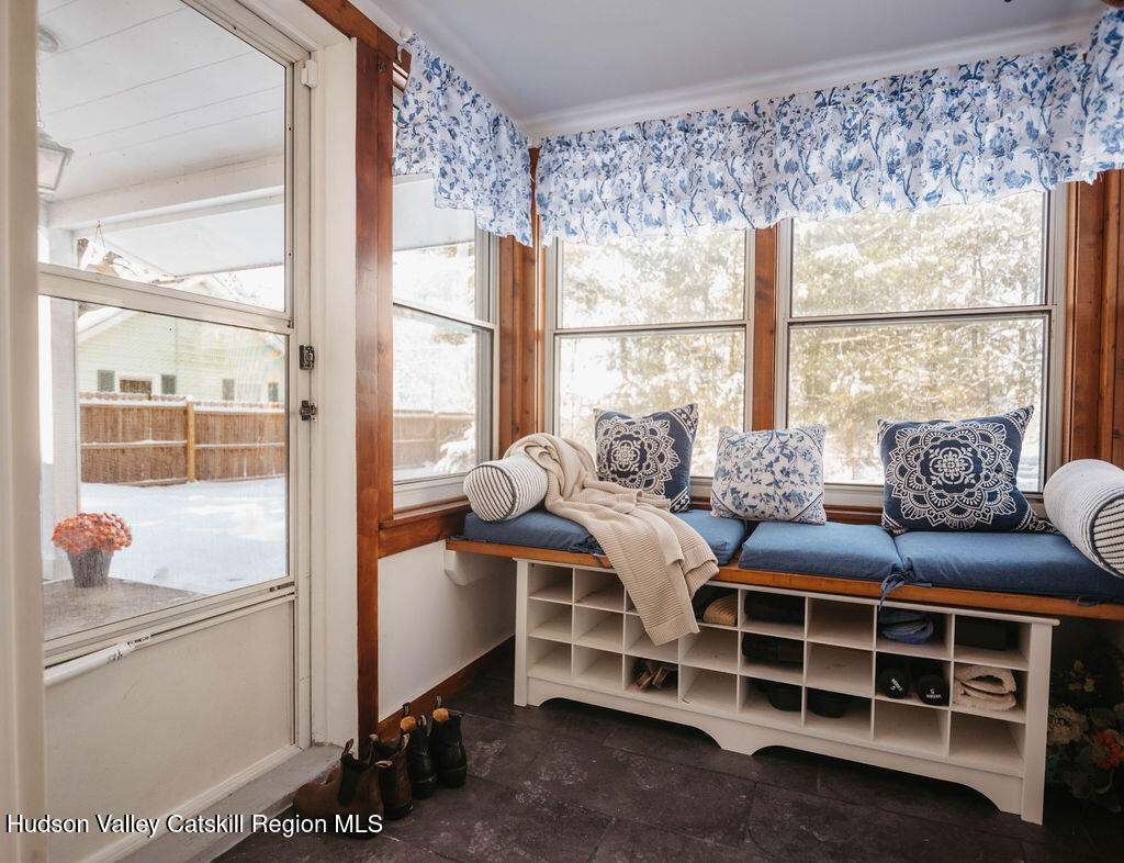 1271 Highway 208 Wallkill, NY 12589 - Photo 4 of 53 DSC_4843