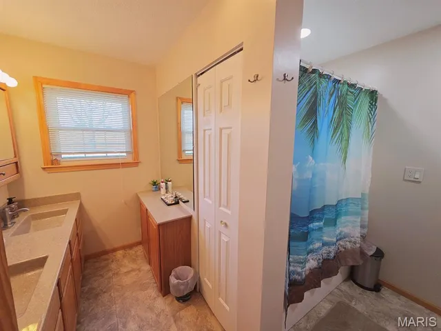 $449,000 | 5053 Highway 6, Maywood, MO 63454