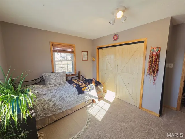 $449,000 | 5053 Highway 6, Maywood, MO 63454