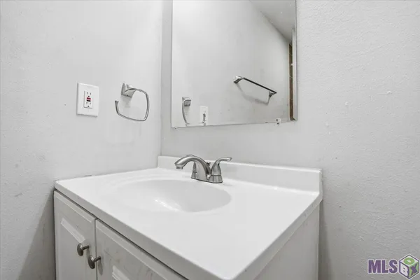 $1,100 | 3285 Ozark Street, Baton Rouge, LA 70805