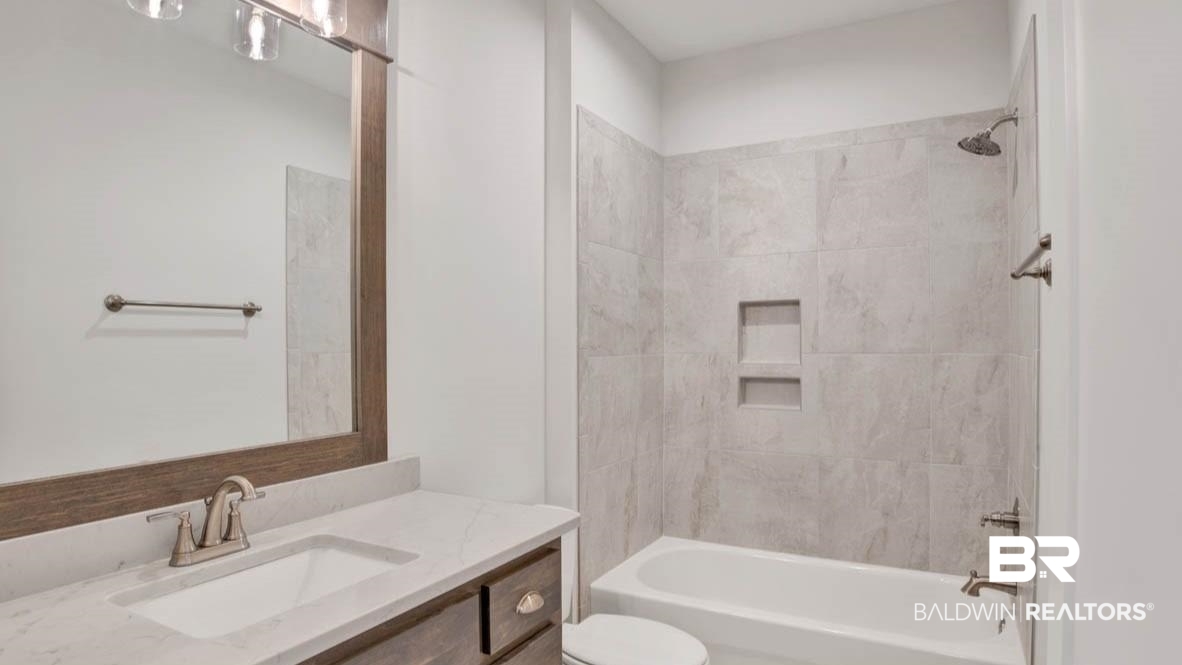 10237 Secretariat Boulevard Daphne, AL 36526 - Photo 31 of 33