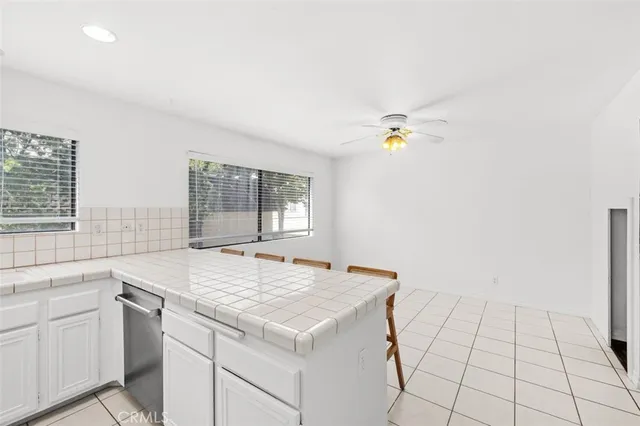 $715,000 | 6225 Shoup Avenue, Unit 109, Woodland Hills, CA 91367