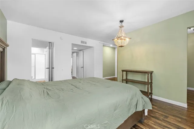 $715,000 | 6225 Shoup Avenue, Unit 109, Woodland Hills, CA 91367