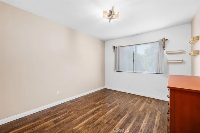 $715,000 | 6225 Shoup Avenue, Unit 109, Woodland Hills, CA 91367