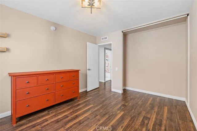 $715,000 | 6225 Shoup Avenue, Unit 109, Woodland Hills, CA 91367