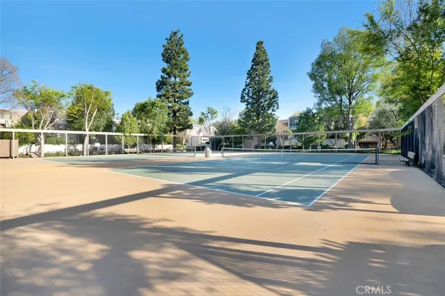 $715,000 | 6225 Shoup Avenue, Unit 109, Woodland Hills, CA 91367