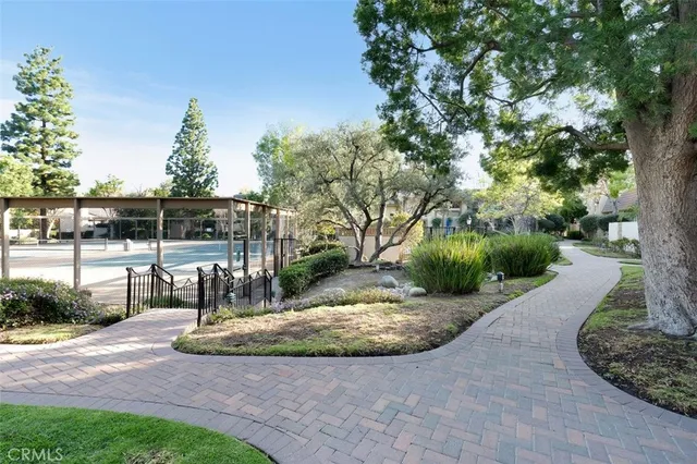 $715,000 | 6225 Shoup Avenue, Unit 109, Woodland Hills, CA 91367