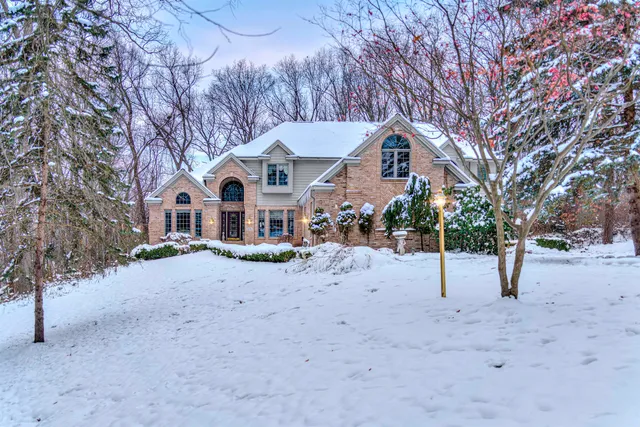 $649,900 | 5150 Stone Oak Drive, Jackson, MI 49201