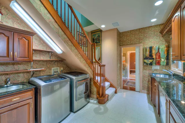 $649,900 | 5150 Stone Oak Drive, Jackson, MI 49201