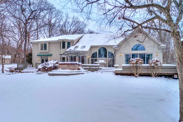 $649,900 | 5150 Stone Oak Drive, Jackson, MI 49201