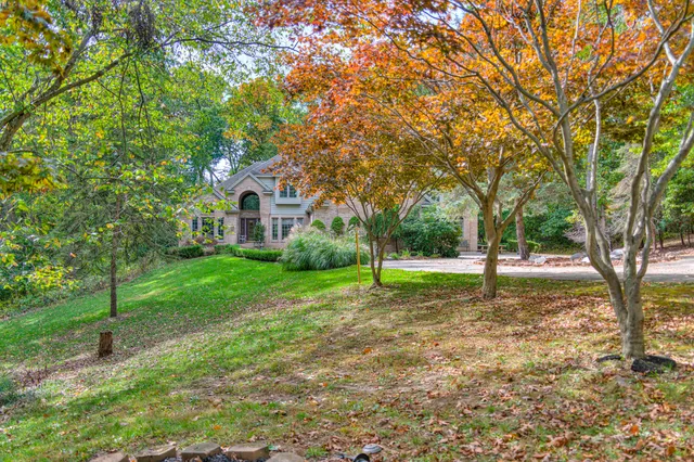 $649,900 | 5150 Stone Oak Drive, Jackson, MI 49201