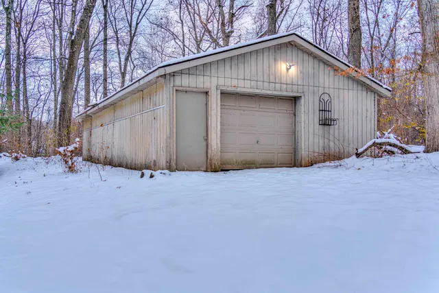 $649,900 | 5150 Stone Oak Drive, Jackson, MI 49201