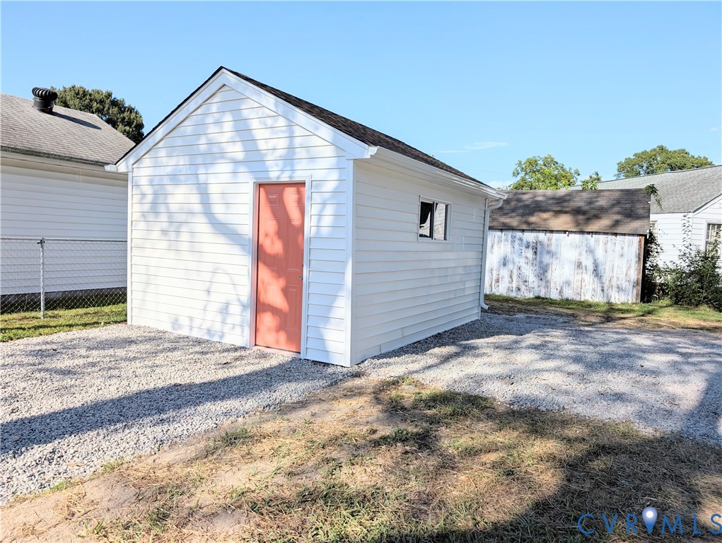 407 Washington Avenue Colonial Heights, VA 23834 - Photo 36 of 41 View of outbuilding