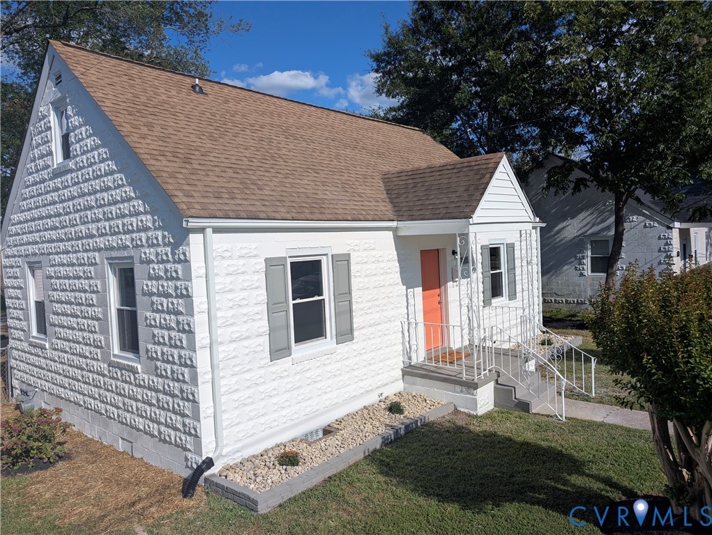 407 Washington Avenue Colonial Heights, VA 23834 - Photo 40 of 41 View of front of house featuring a shingled roof a