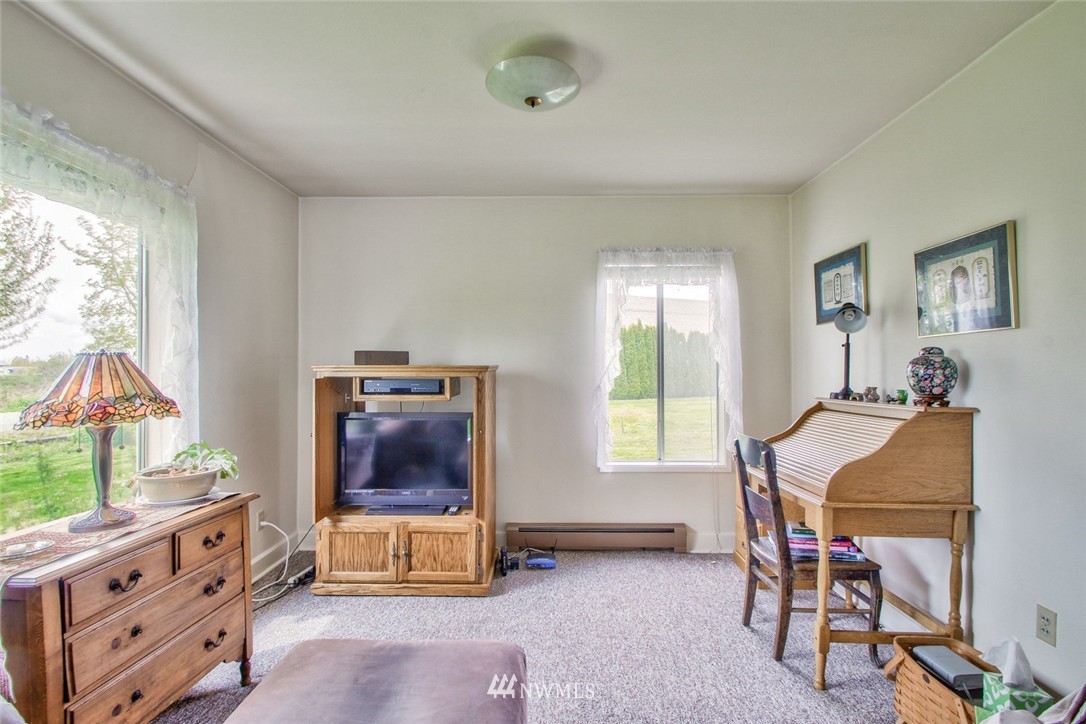 14805 East Edison Road Bow, WA 98232 - Photo 8 of 25 Gallery Image 8