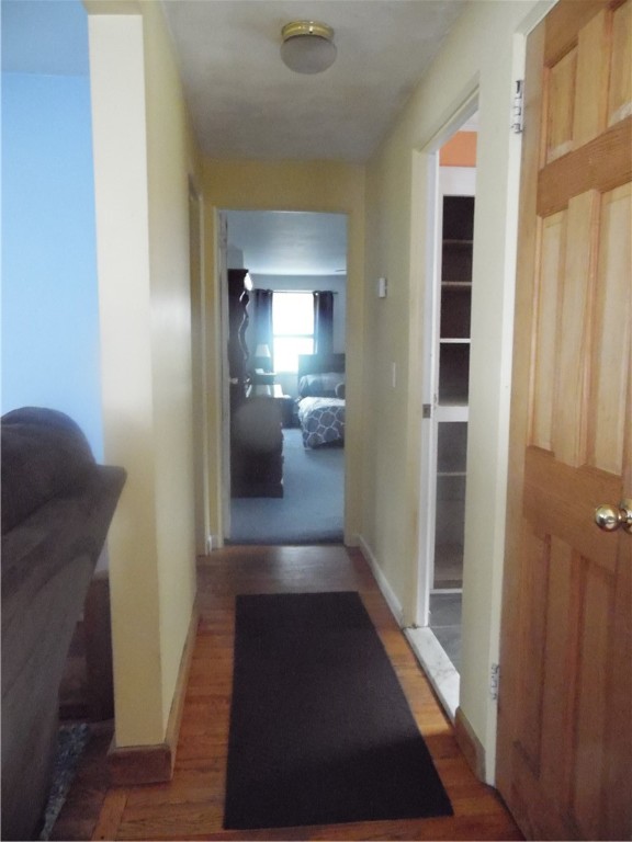 67 Montcalm Road Warwick, RI 02889 - Photo 12 of 31 Gallery Image 12