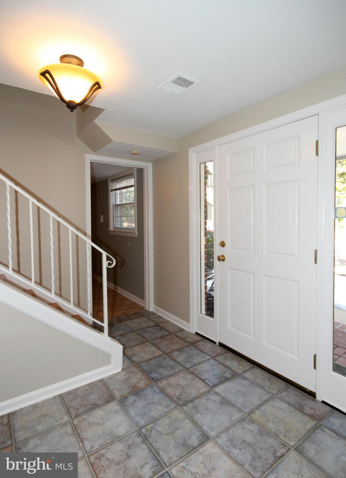 7505 Hamlet Street Springfield, VA 22151 - Photo 19 of 28 Interior (General)