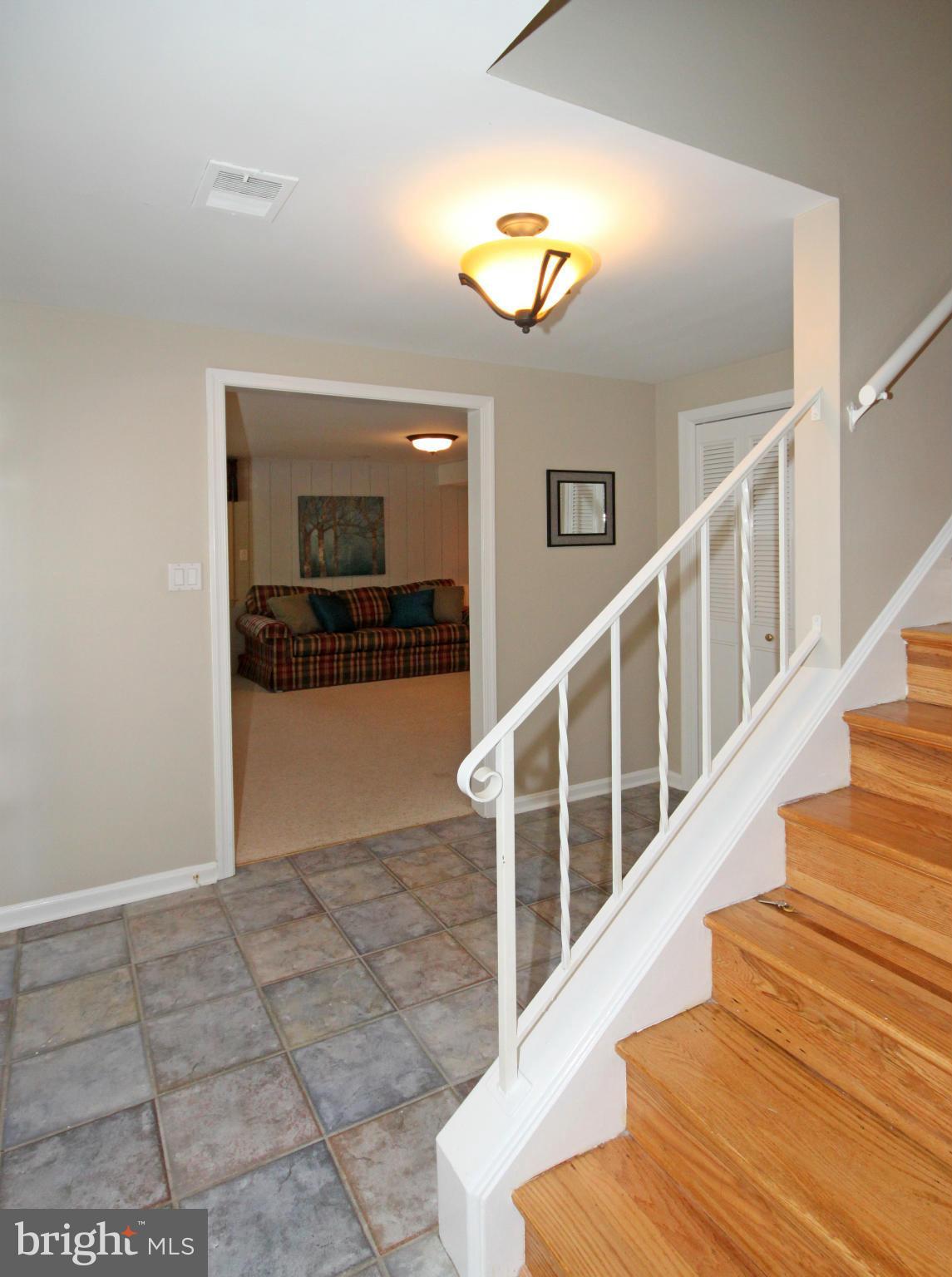 7505 Hamlet Street Springfield, VA 22151 - Photo 20 of 28 Interior (General)