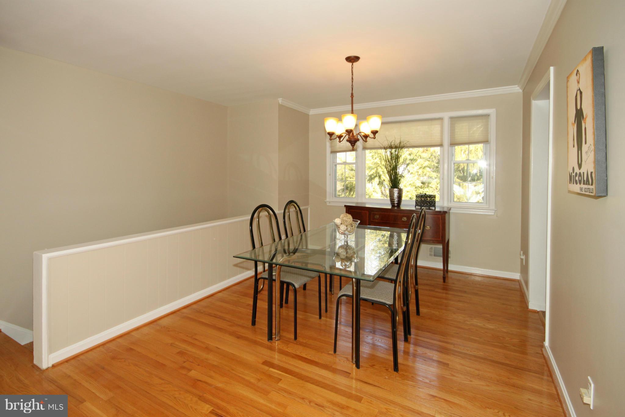 7505 Hamlet Street Springfield, VA 22151 - Photo 7 of 28 Dining Room