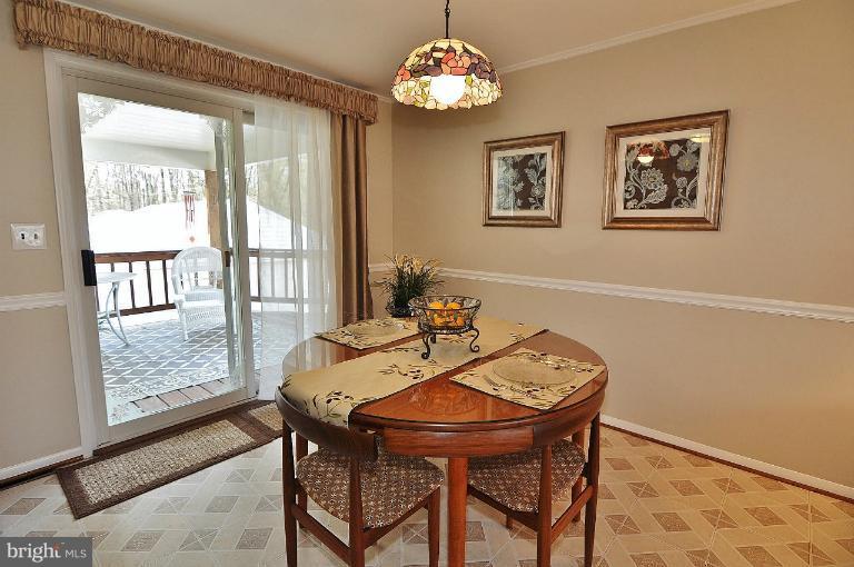 7807 Brooklyn Bridge Road Laurel, MD 20707 - Photo 14 of 27 Eat in kitchen