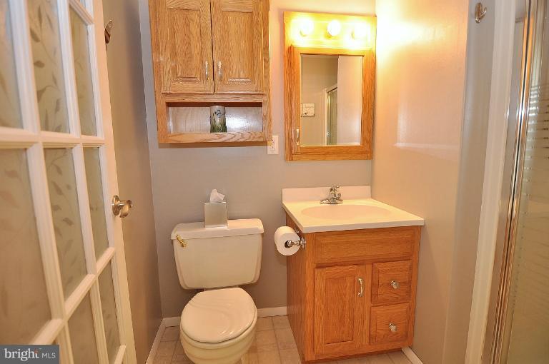 7807 Brooklyn Bridge Road Laurel, MD 20707 - Photo 20 of 27 Master bathroom with shower!