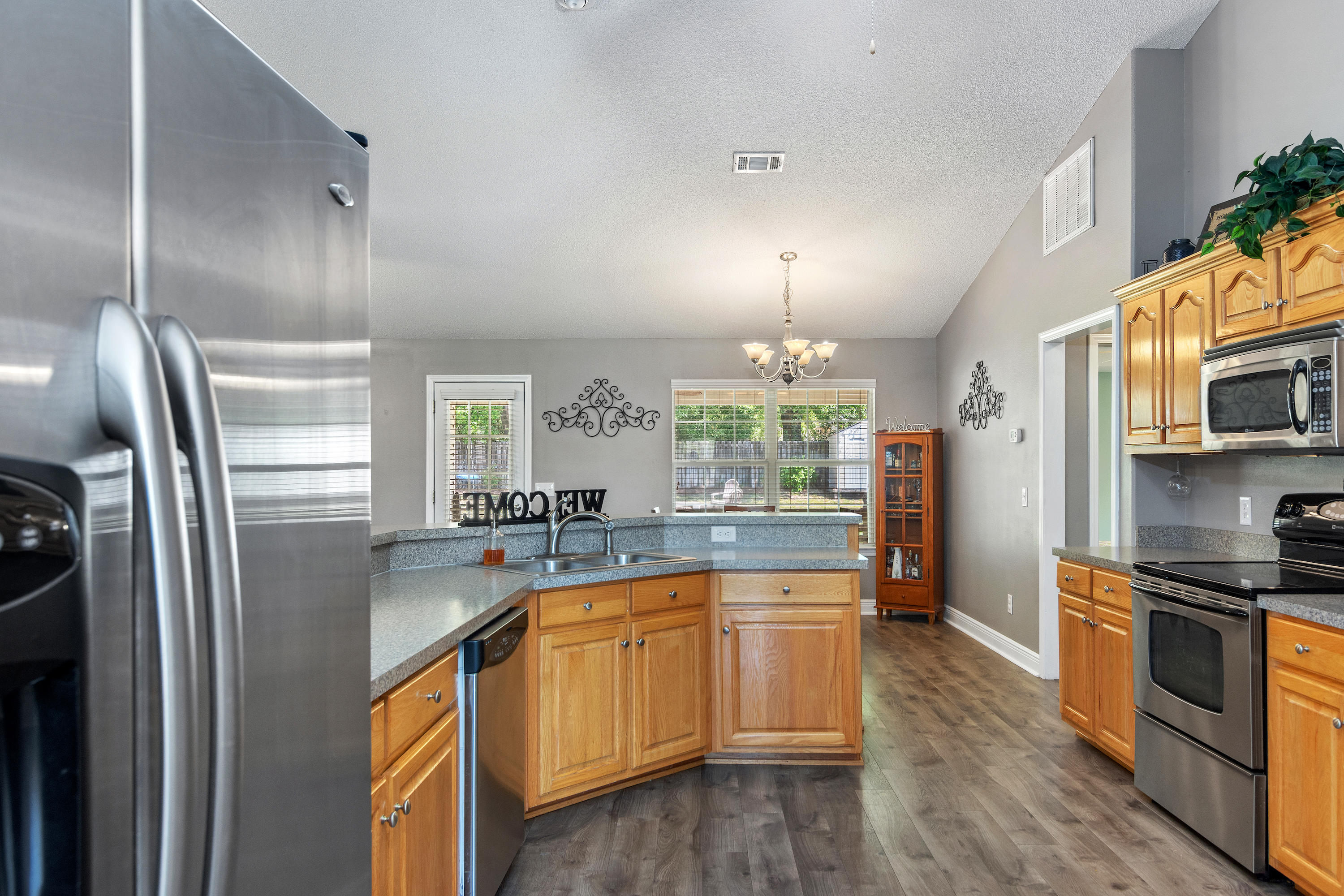 2166 Hagood Loop Crestview, FL 32536 - Photo 10 of 41 Gallery Image 10