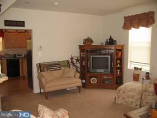 776 Woodlane Road Edgewater Park, NJ 08010 - Photo 2 of 6 Gallery Image 2