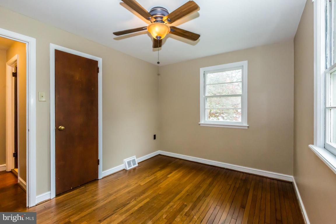 1104 Jamaica Road Lancaster, PA 17602 - Photo 15 of 29 Gallery Image 15